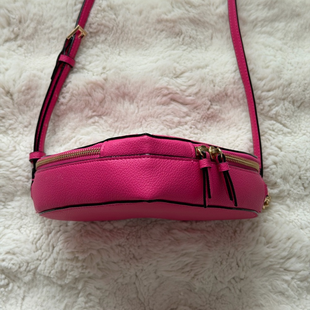 Victoria's Secret Heart Crossbody Bag - Hot Pink - Picture 9 of 15